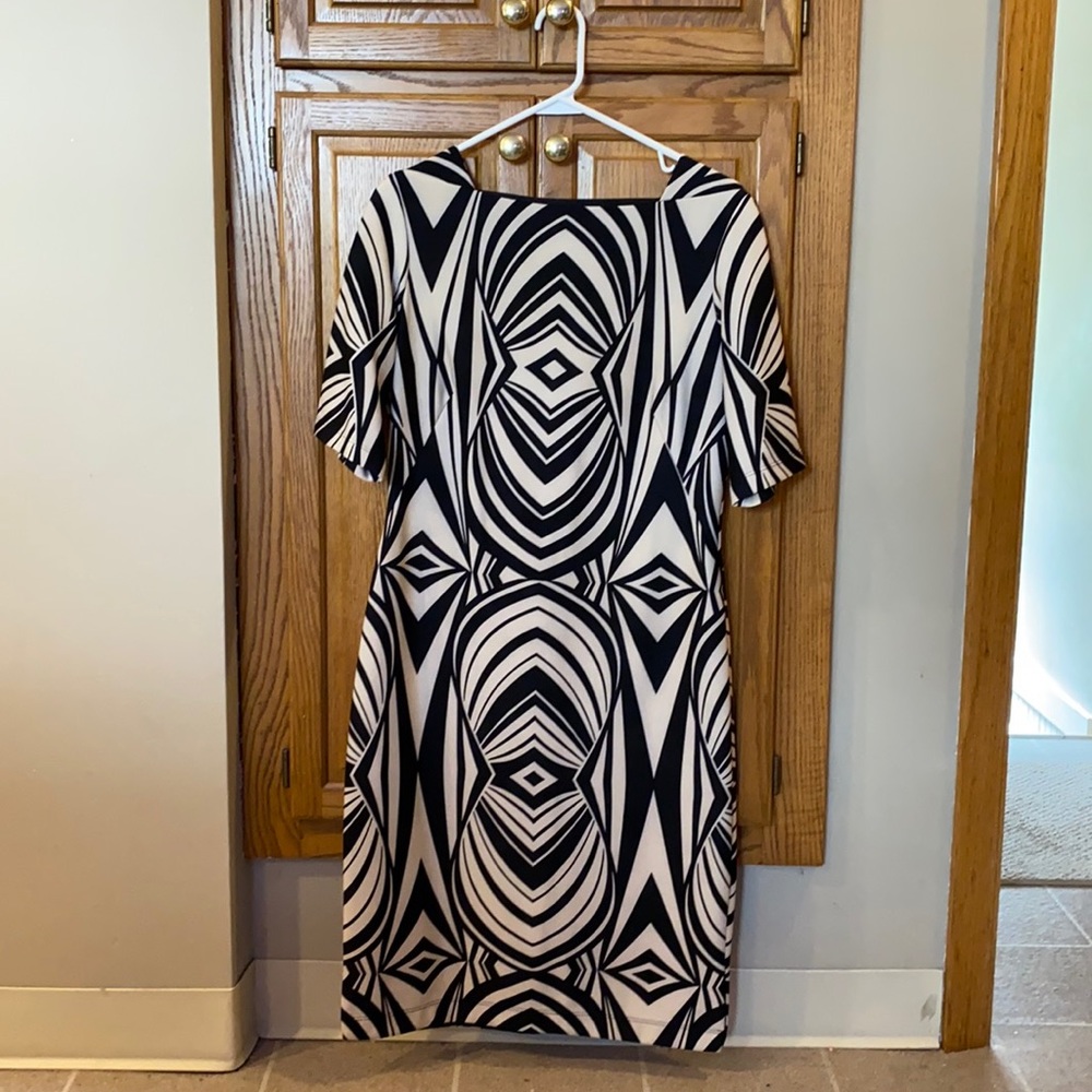Women’s dress